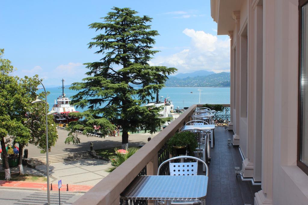 Connect Hotel Bar & Terrace Batumi Exterior photo